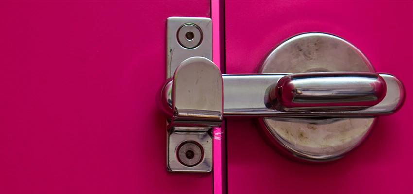Childproof Gate Lock in Solana Beach, California