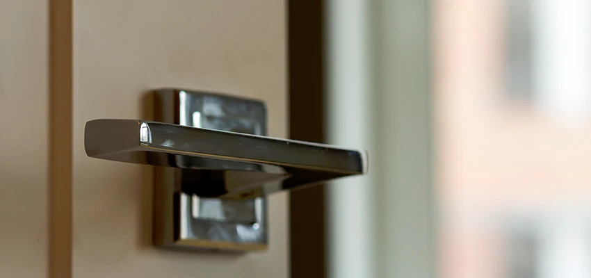 Door Lever Knob Repair in Solana Beach, California